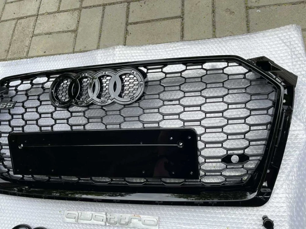 Решетка радиатора Audi A5 F5 (16-19) тюнинг стиль RS5 (чорний глянц)