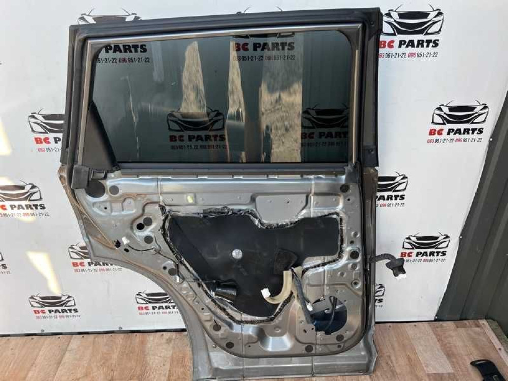 Дверь задняя левая Nissan Rogue T33 2020-2024 год  Цвет KAD