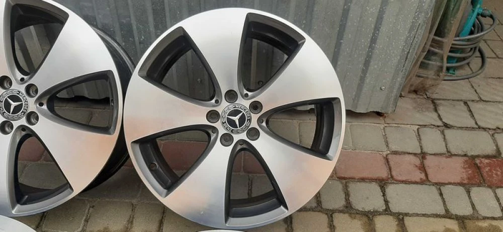 Диски Mercedes R19 5x112 8J ET43 E class AMG W238 W213 Q30 QX30 Audi