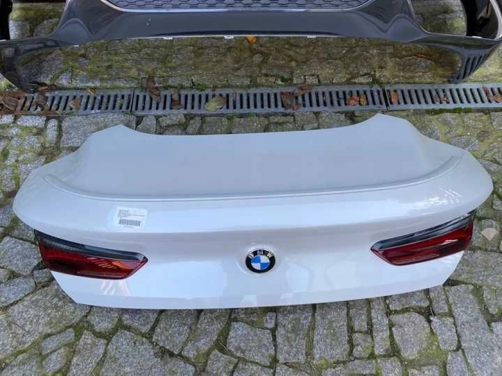 Крышка багажника BMW 8 G15