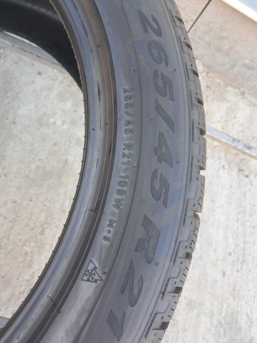 Резина зима НОВА Pirelli 265/45 R21 Scorpion Winter J LR