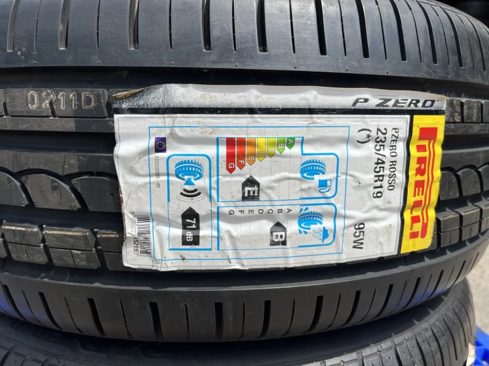 235/45 r19 Pirelli PZero Rosso НОВАЯ Резина летняя