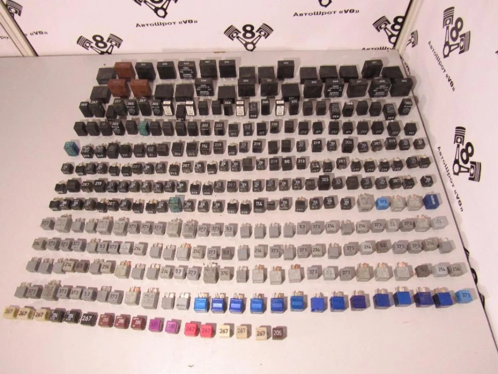 Реле блочок Volkswagen Skoda Seat AUDI VW Шкода Сеат Ауді Ауди VAG