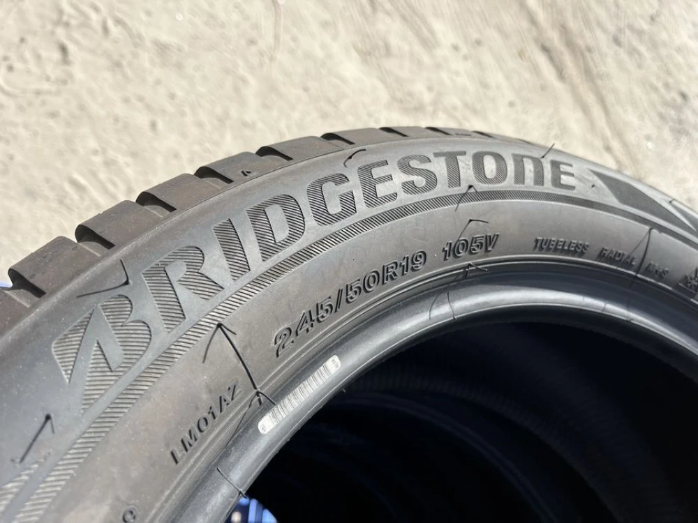 245/50 r19 Bridgestone Blizzak LM-001 RFT Резина зимняя