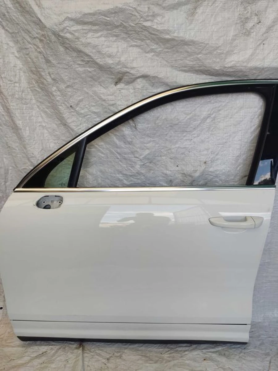Двери передние задние правые левые Porsche Cayenne 7P 95853101100