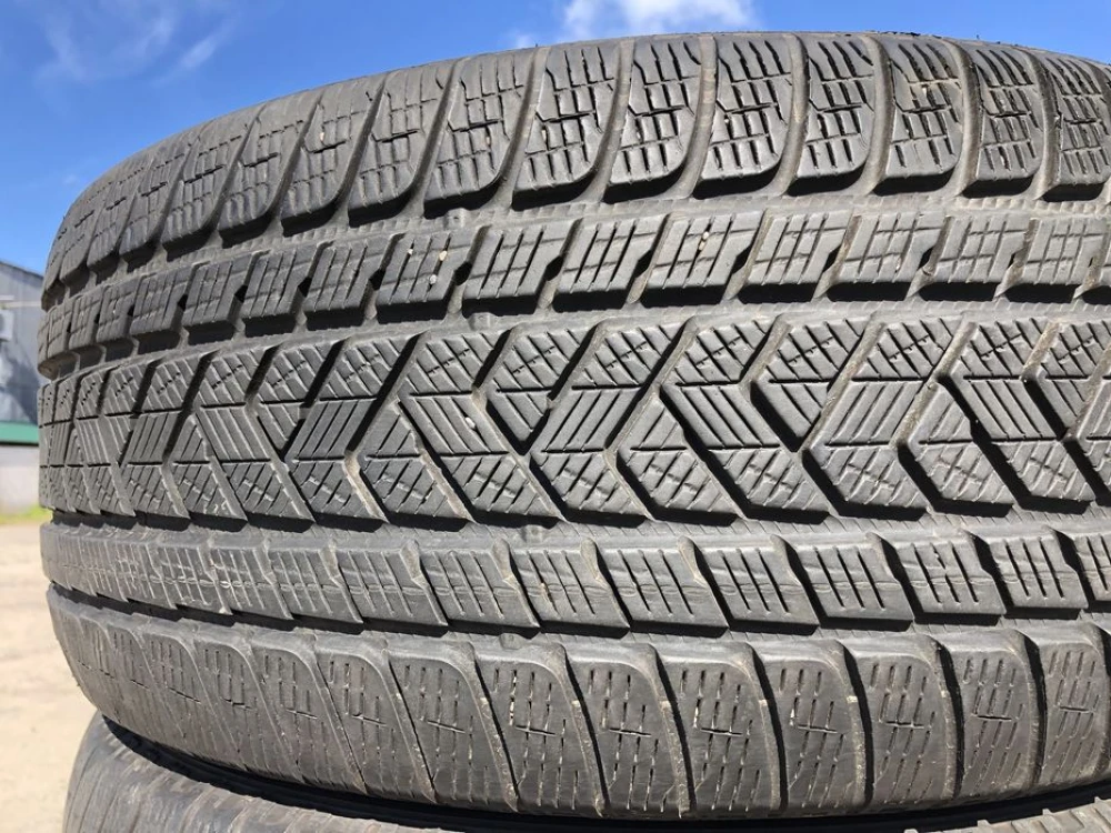 285/40 r20 Резина зимняя Pirelli Scorpion Winter