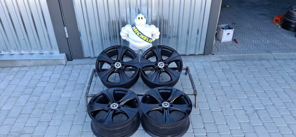 Диски Mercedes R18 5x112 8J ET38 ЦО66.6м C E GLA Class ML GLC Мерседес