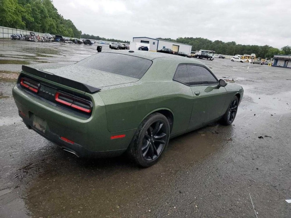 Dodge Challenger Sxt кузов, запчастини