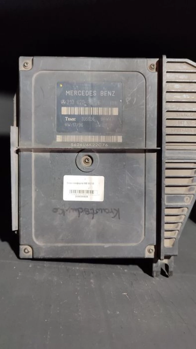 Блок комфорту MB W210 2108203826