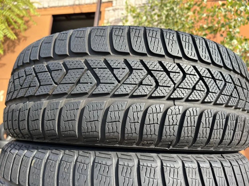205/55 r17 Pirelli Sottozero 3 winter Резина зимняя