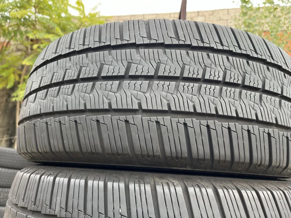 255/55 r18с Continental VanContact Camper Резина зимняя