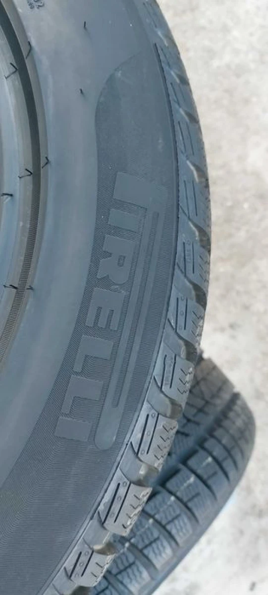Резина зима НОВА Pirelli 225/55 R17 Sottozero 3 Runflat BMW 5serie F10