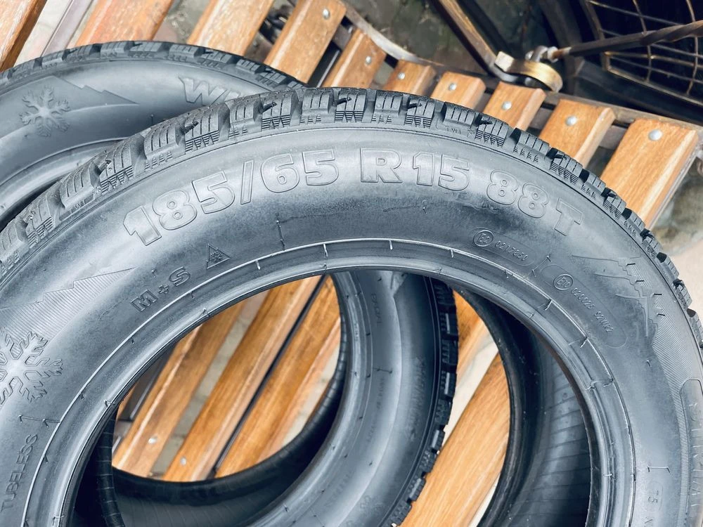 Пара шин 185/65 R15 Strial