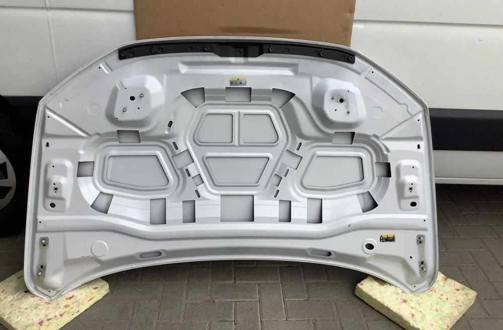Audi Q4 E-tron капот