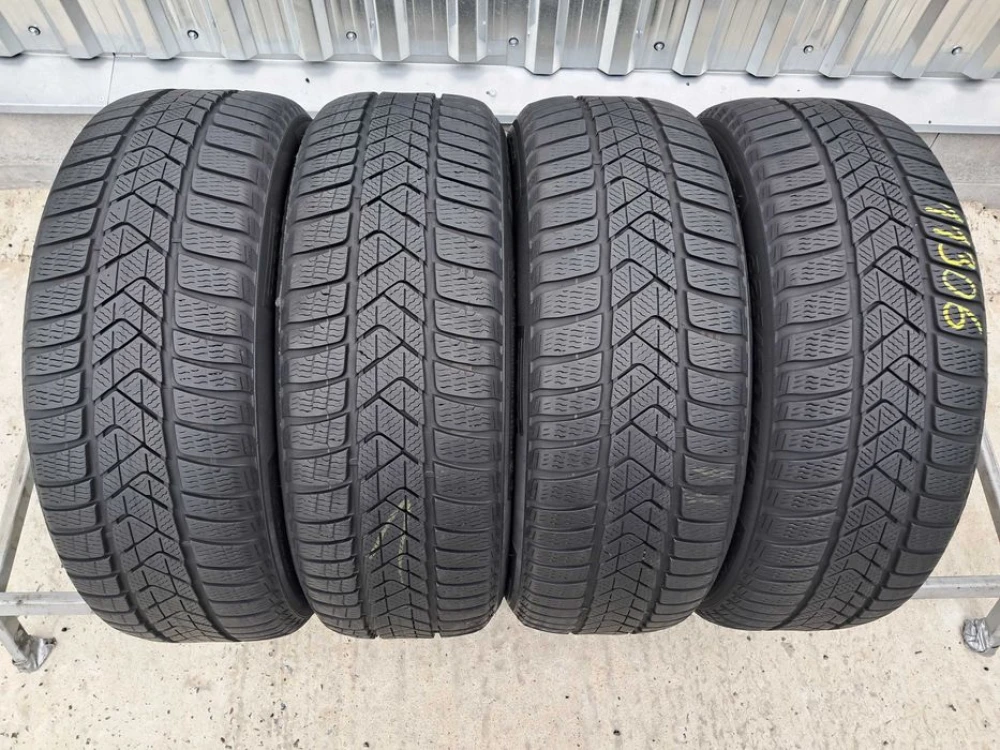 Резина зима 85% протектор Pirelli 225/50 R18 Sottozero 3 RFT