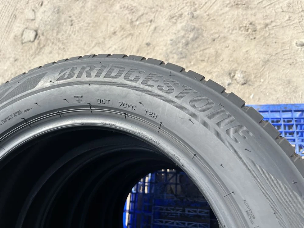 225/60 r17 Bridgestone Blizzak LM001 Резина зимняя