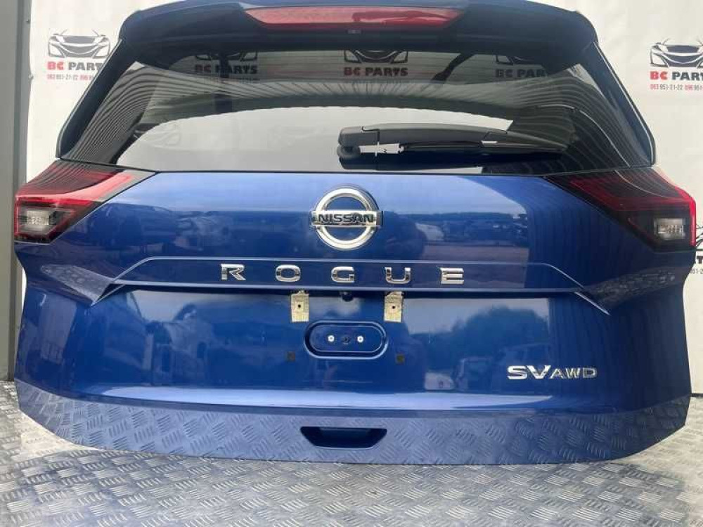 Крышка багажника Nissan Rogue T33 2020-2024 год