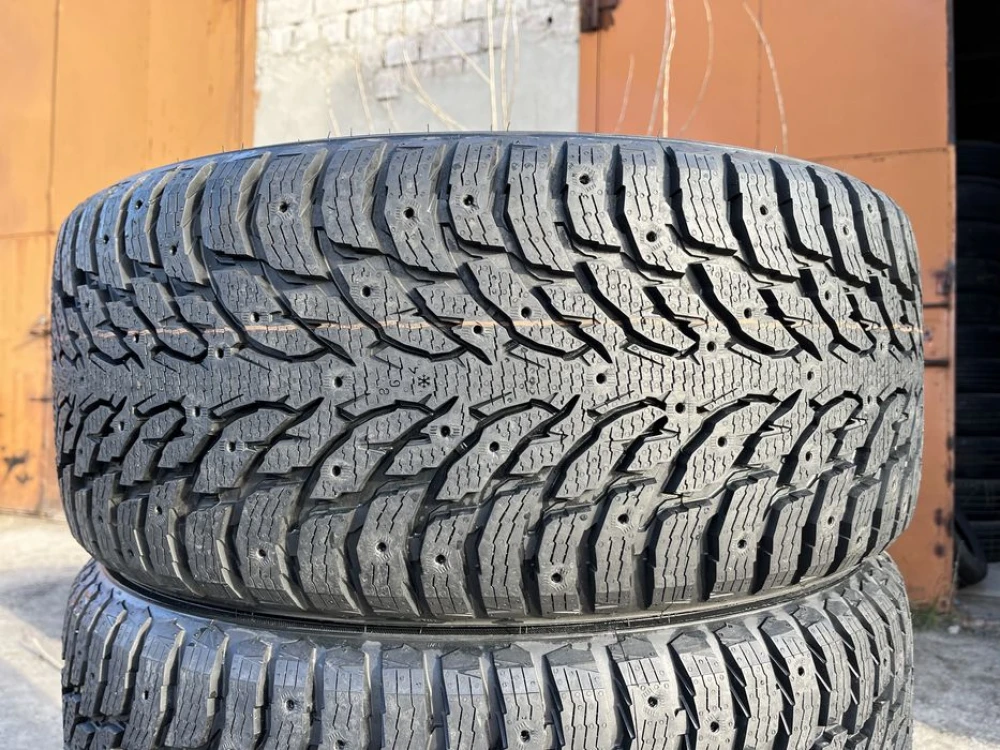 285/45 r21 Nokian Hakkapeliitta 9 SUV Резина зимняя НОВАЯ