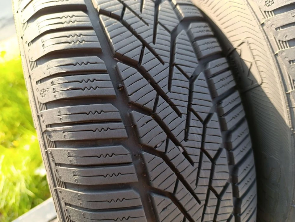 Зимові шини Semperit 195/65 R15 резина Р15
