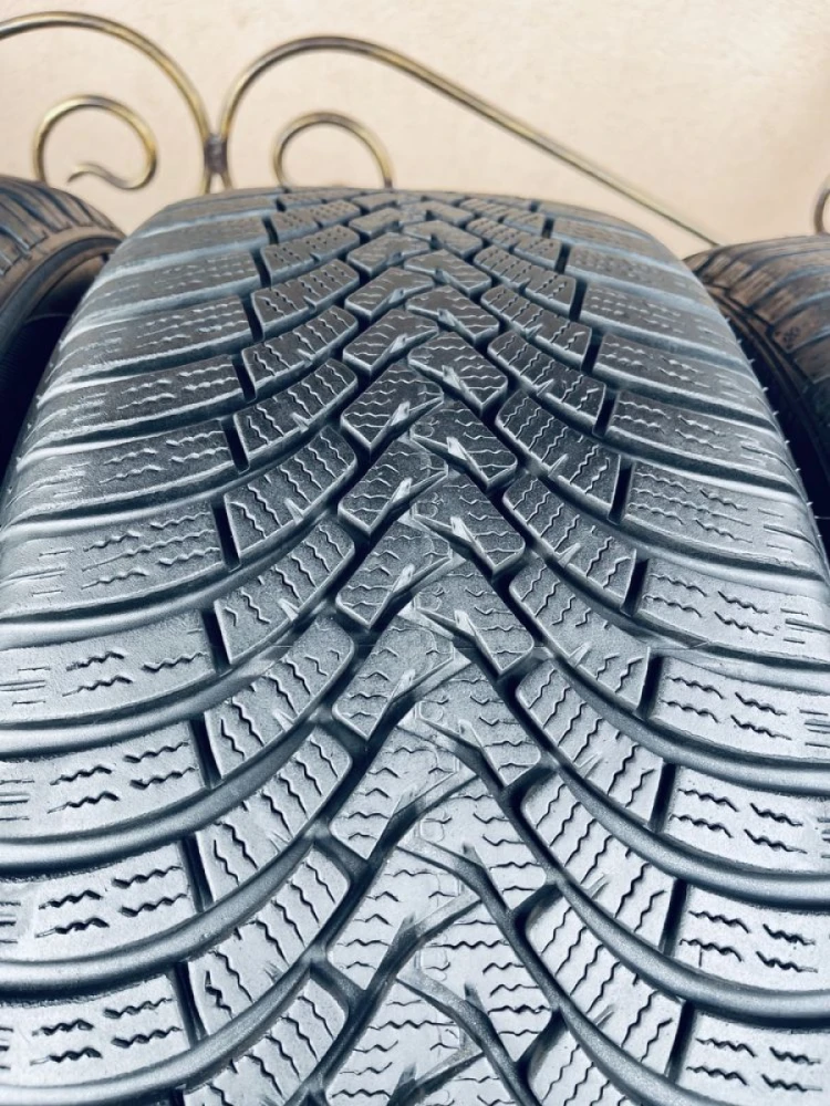 Шини 235/55 R17 2020-2018p Continental Falken