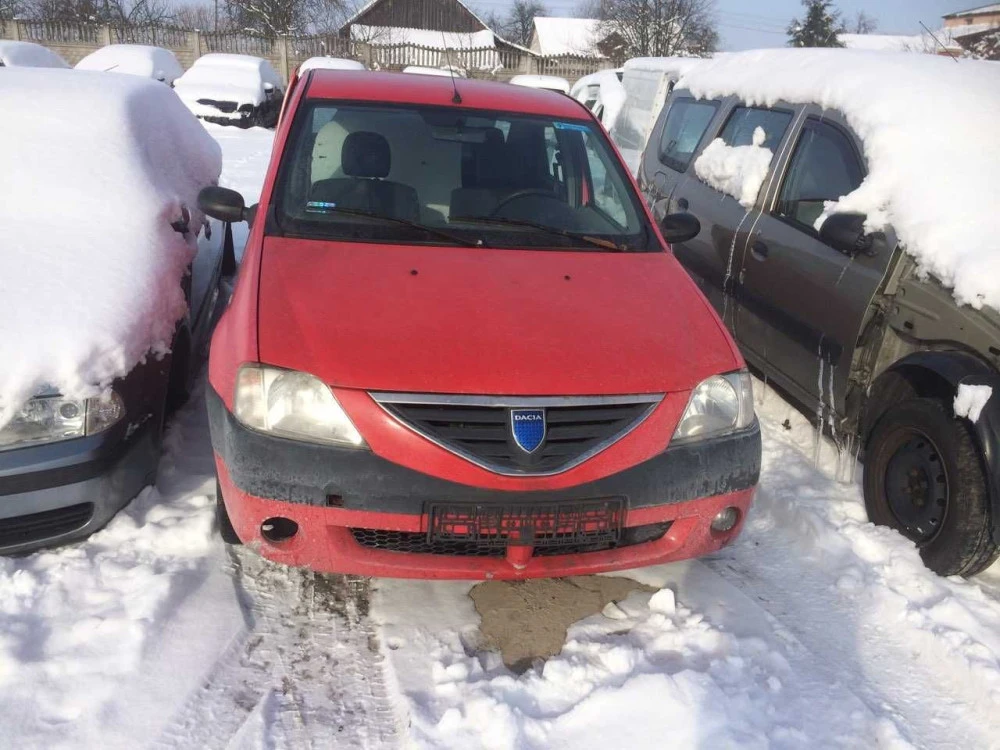 кузовні запчастини для Dacia Logan дачія логан