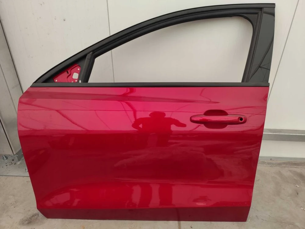 Двери передние задние правые левые Ford Focus MK4