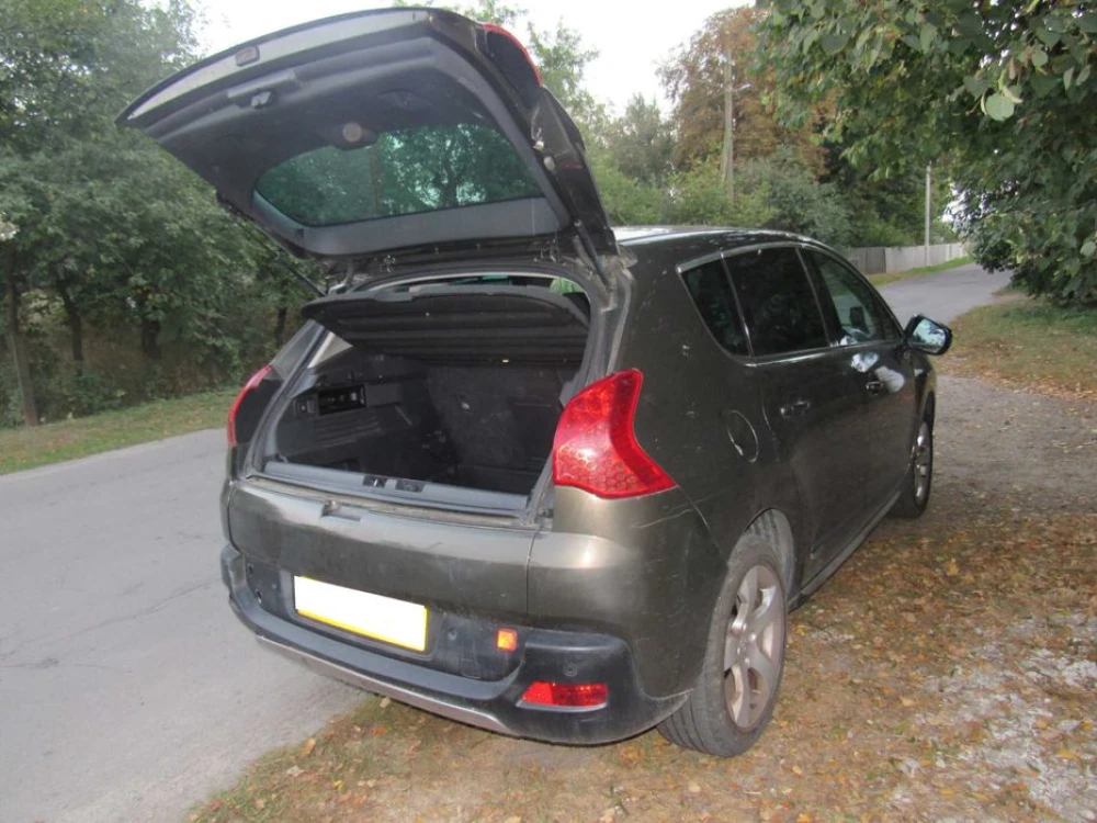 Ляда Пежо 3008 двері задні Peugeot 5008 багажник разборка