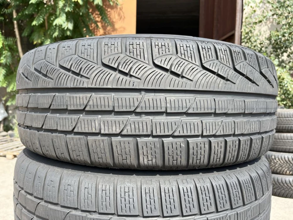 235/55 r18 Pirelli Sottozero winter 22 год Резина зимняя