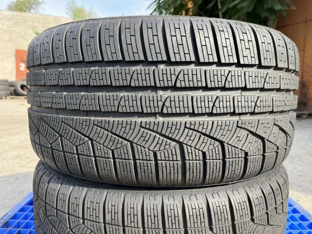 255/40 r18 Pirelli Sottozero winter 98% Резина зимняя