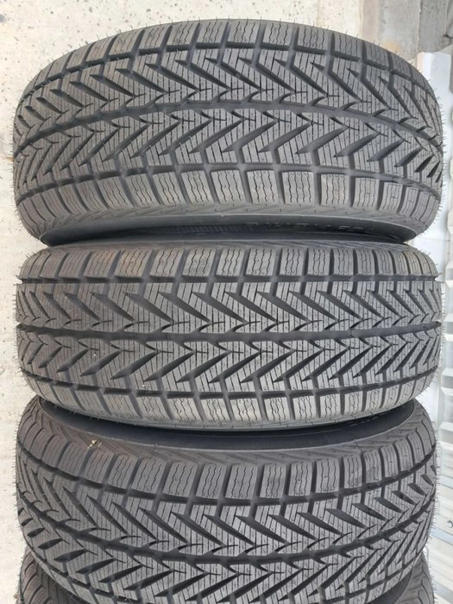 Резина зима НОВА Vredestein 215/65 R15 Wintrac Xtreme