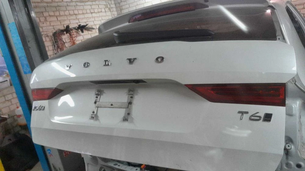 Volvo XC60 кришка багажнік, ляда