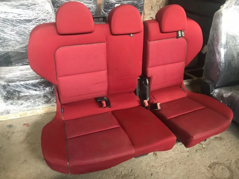 задні сидіння.задній диван  для Mitsubishi Colt