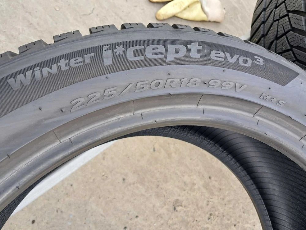Резина зима 95% протектор Hankook 225/50 R18 I'Cept ECO 3
