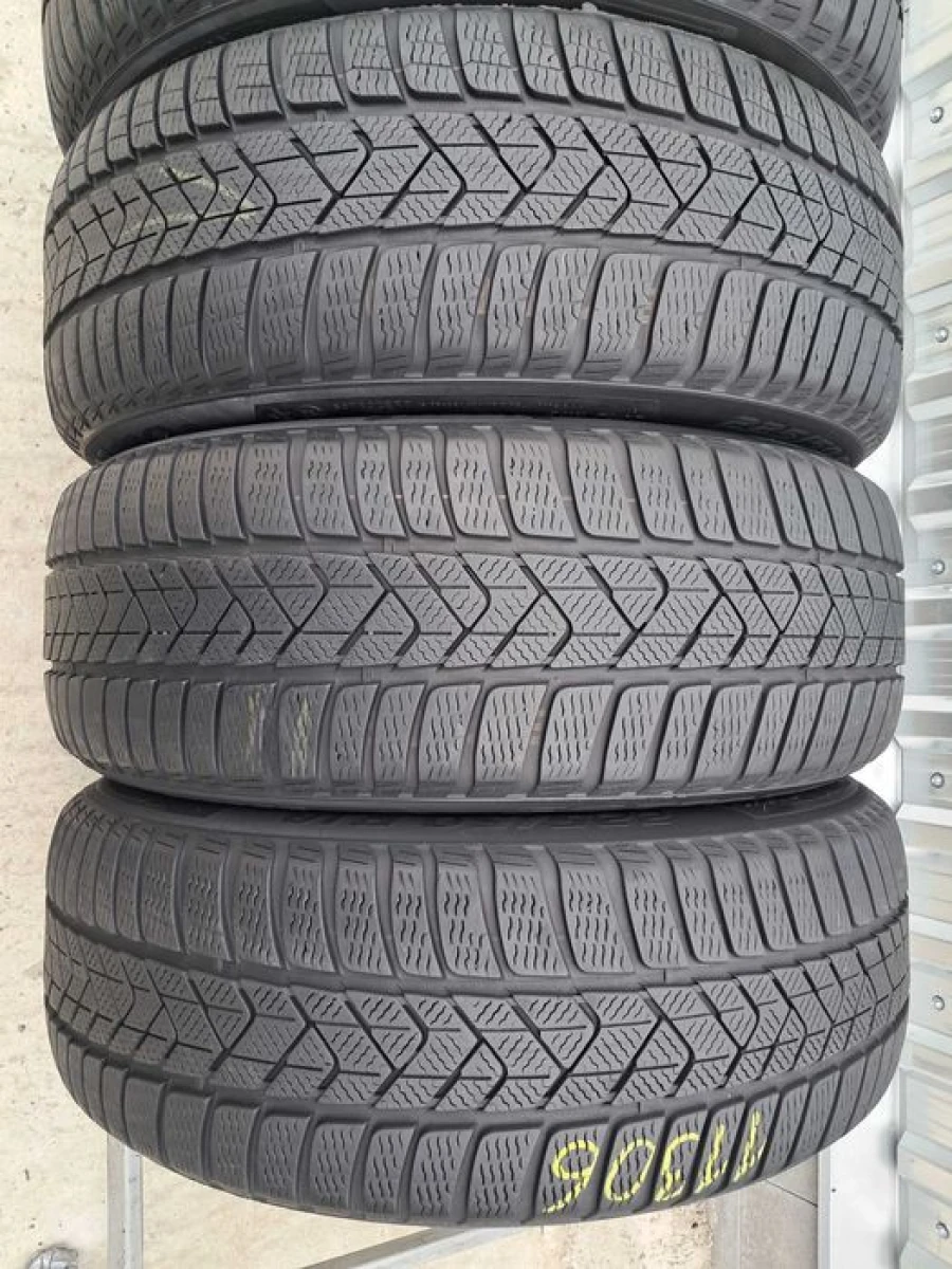 Резина зима 85% протектор Pirelli 225/50 R18 Sottozero 3 RFT