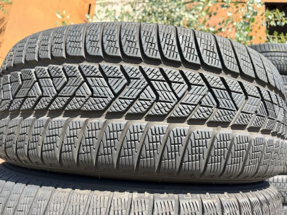 235/60 r18 Pirelli Scorpion Winter Резина зимняя