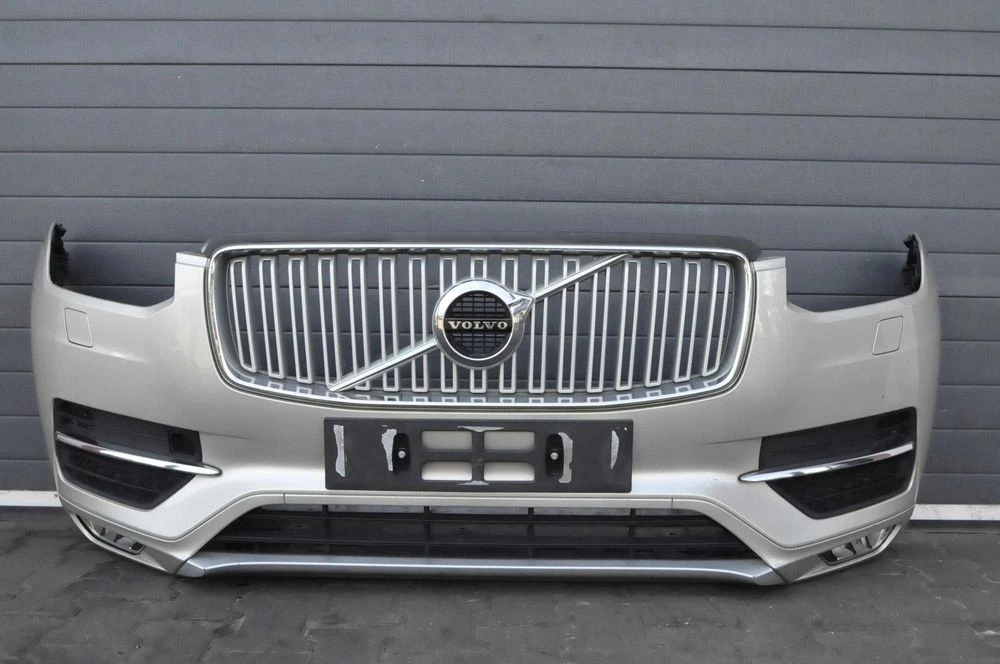 Бампер передний Volvo XC90 R-design