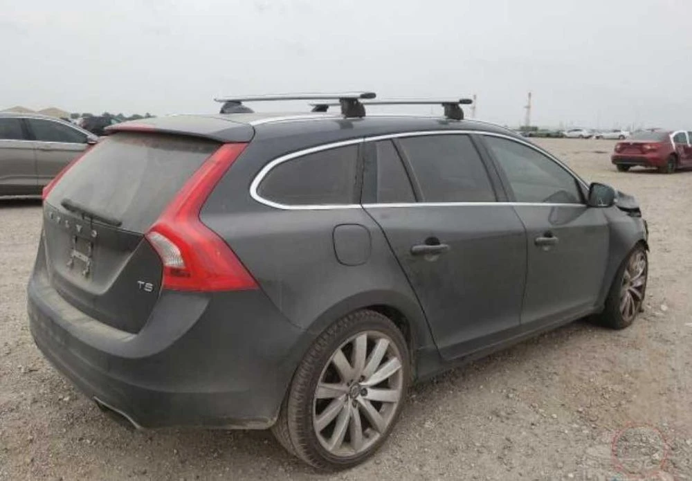 Двері передні задні Volvo V60 (2013-2018)