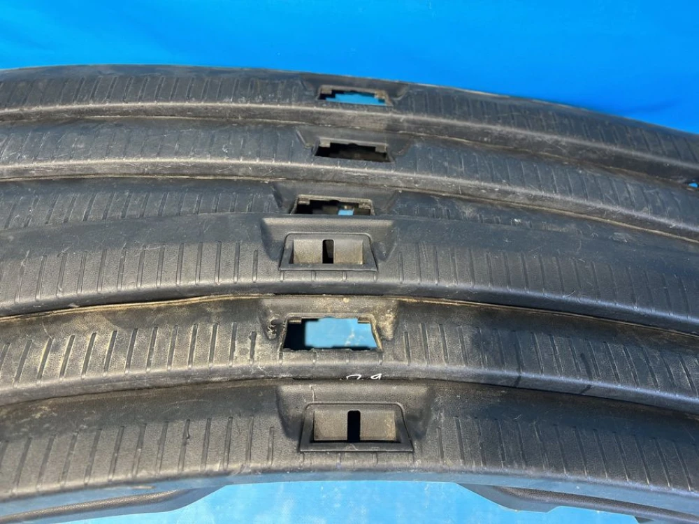 Пластик замка багажника Nissan Qashqai j10 Кашкай