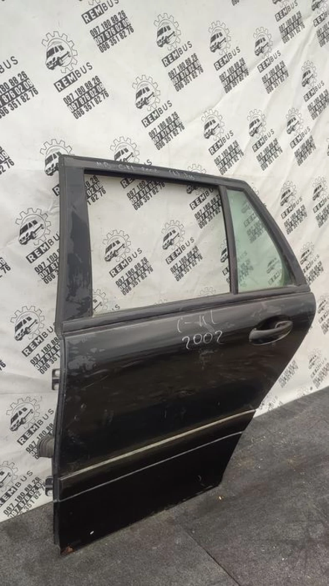 Дверка задня ліва MB C-class w202 в доброму стані