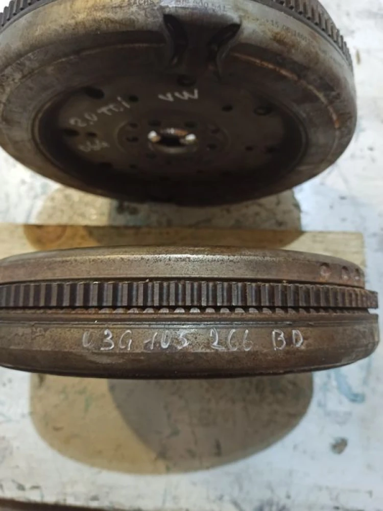 Маховик демпфер двохмасовий 03G105266BD VW Audi Skoda DSG 2.0 TDI