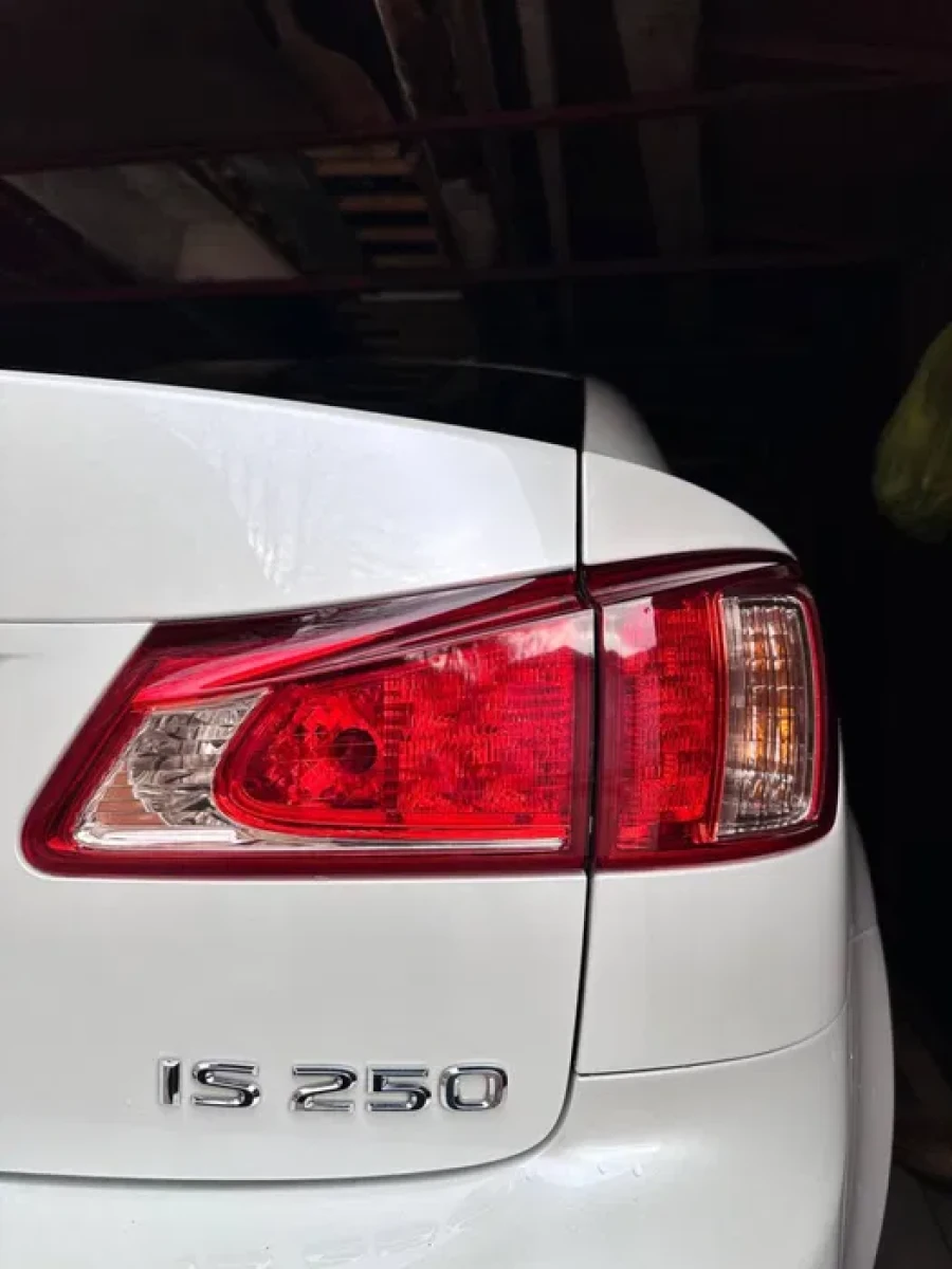 Фонарі, фари, задні ліхтарі, лексус, lexus is250, оригінальні, нові