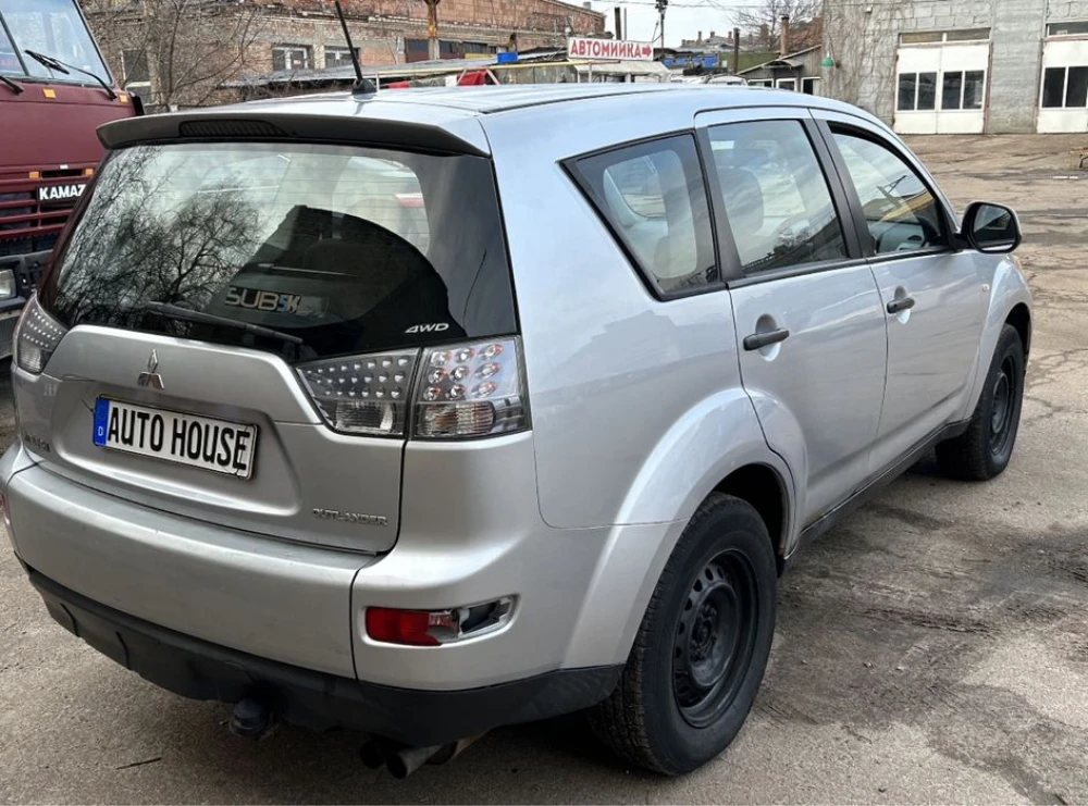 Розборка Mitsubishi Outlander2 xl 4wd розбірка шрот Аутленлер
