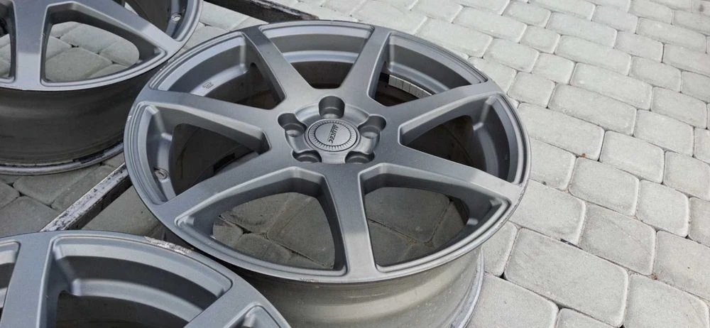 Диски Alutec R18 5x112 8,5J ET48 Mercedes E Audi A4 A8 Skoda VW Seat