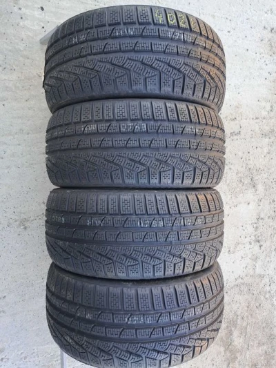 Резина зима НОВА Pirelli 235/40 R18 sottozero winter 240 serie II