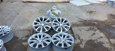 Диски Land Rover R20 5x120 8,5J ET47 RangeRover Sport Discovery 3 LR4