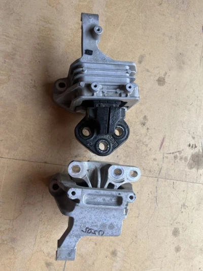 Подушка двигателя jeep cherokee kl 2.0