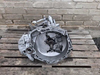 Коробка МКПП Opel 1.7 Astra Zafira Опель Астра Зафіра 55194293