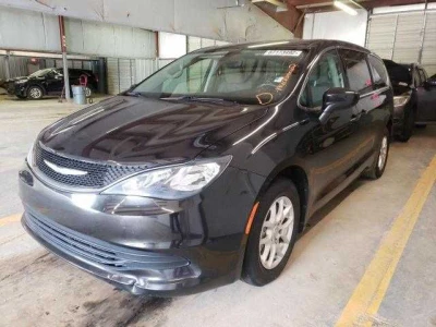 Chrysler Pacifica капот