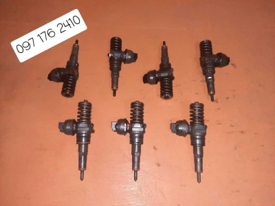 Насос Форсунка Volkswagen 038130073BN Caddy 1.9 Passat T5 Golf Touran
