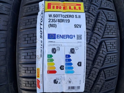 Резина зима НОВА Pirelli 235/40 R19 Sottozero winter 240 serie II NO